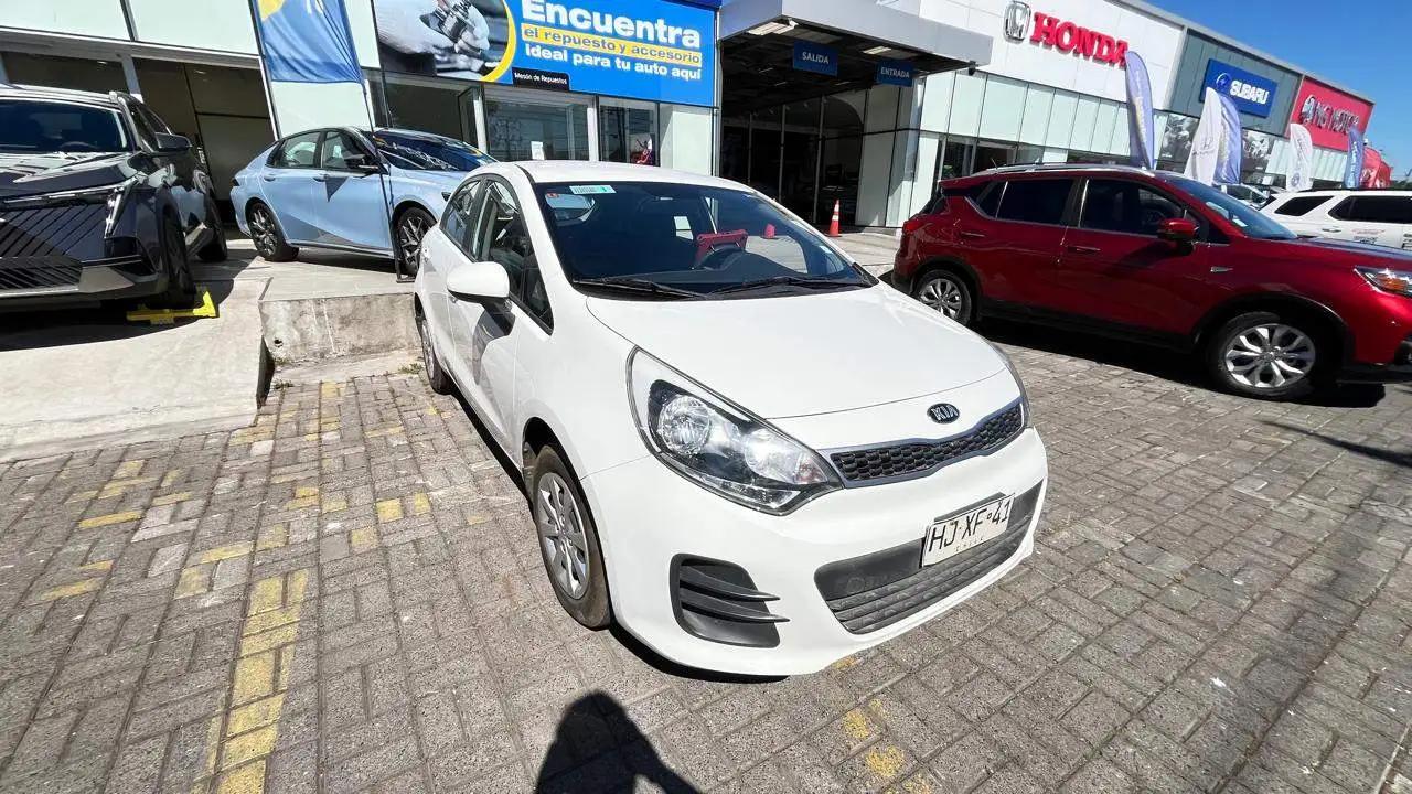 Hatchback Kia Rio 5