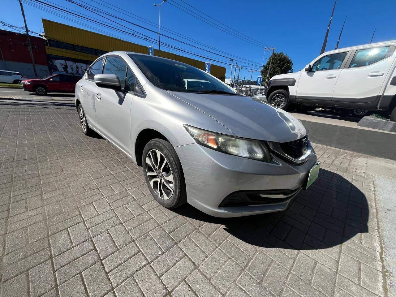 Automovil Honda Civic