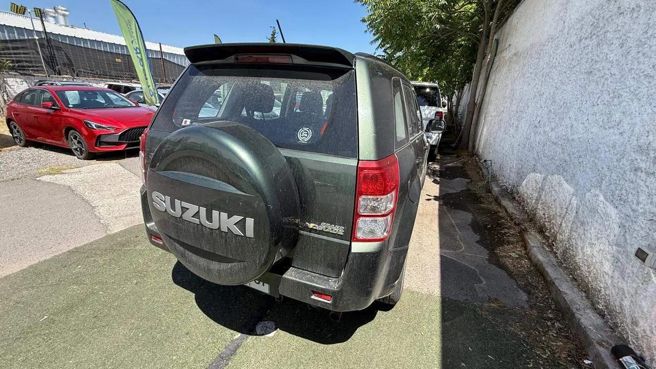 Suv Suzuki Grand Nomade