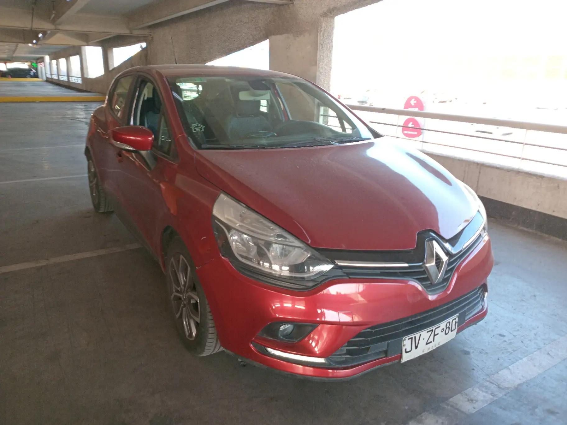 Automovil Renault Clio