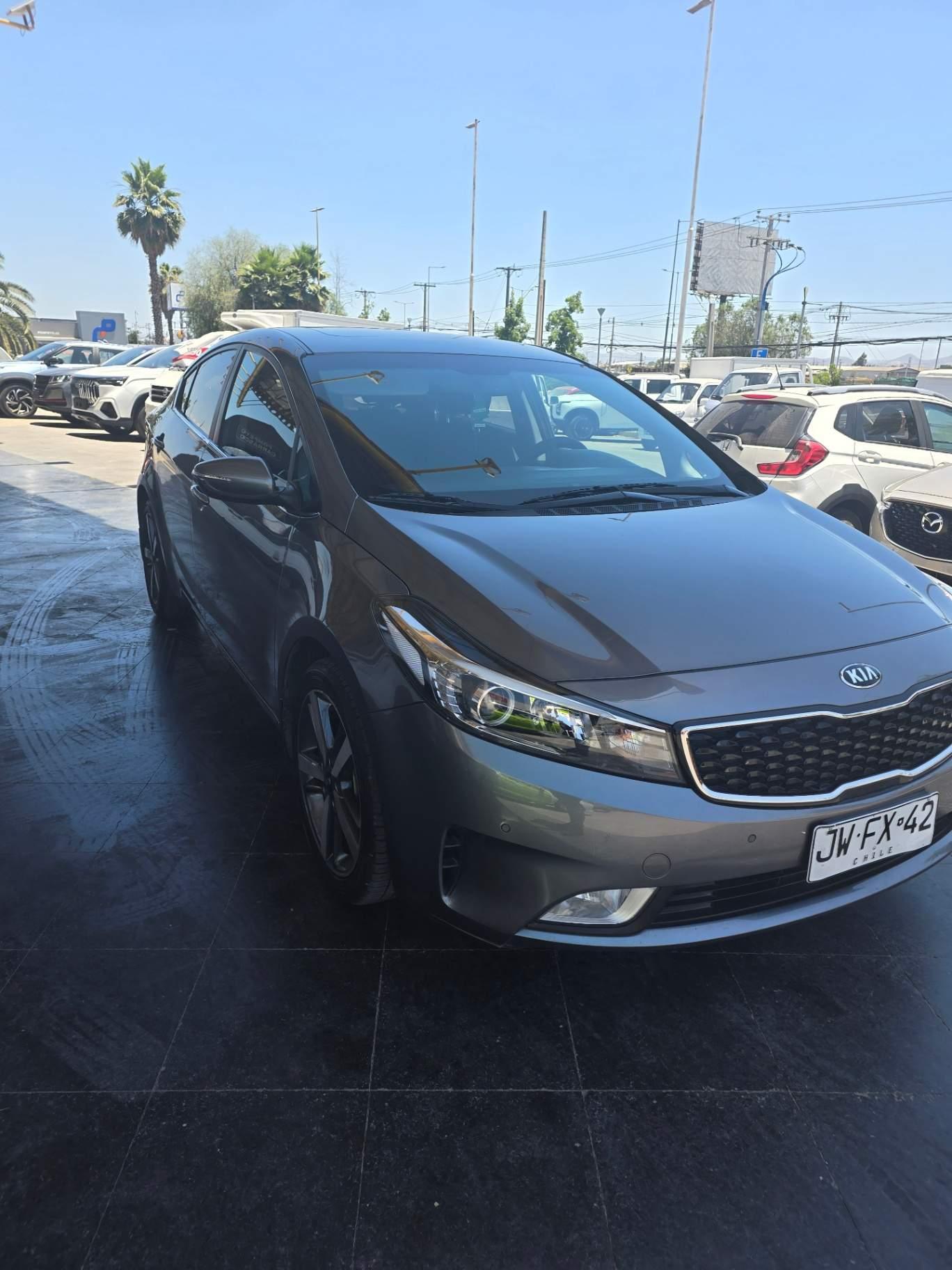 Automovil Kia Cerato