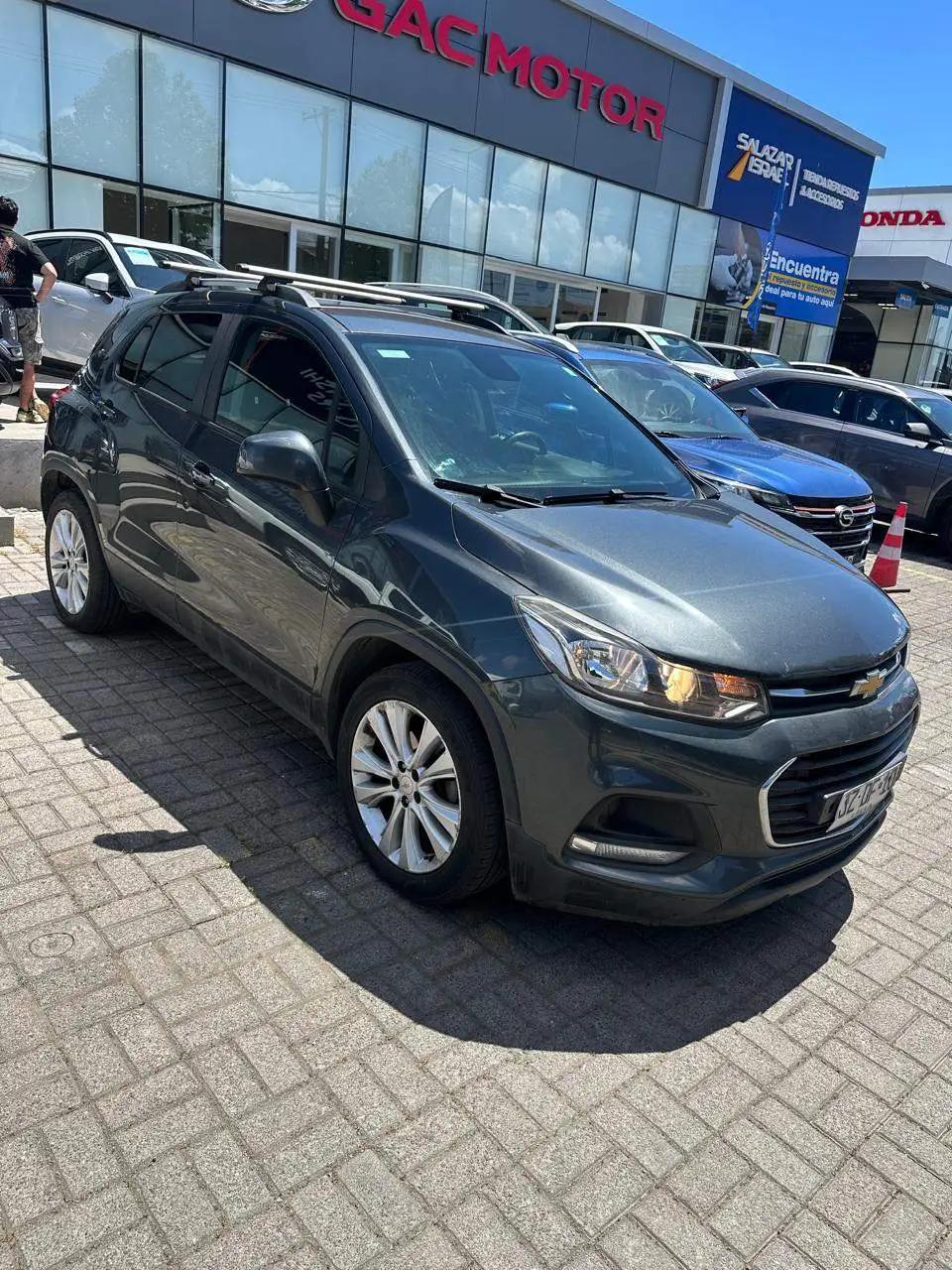 Station Wagon Chevrolet Tracker