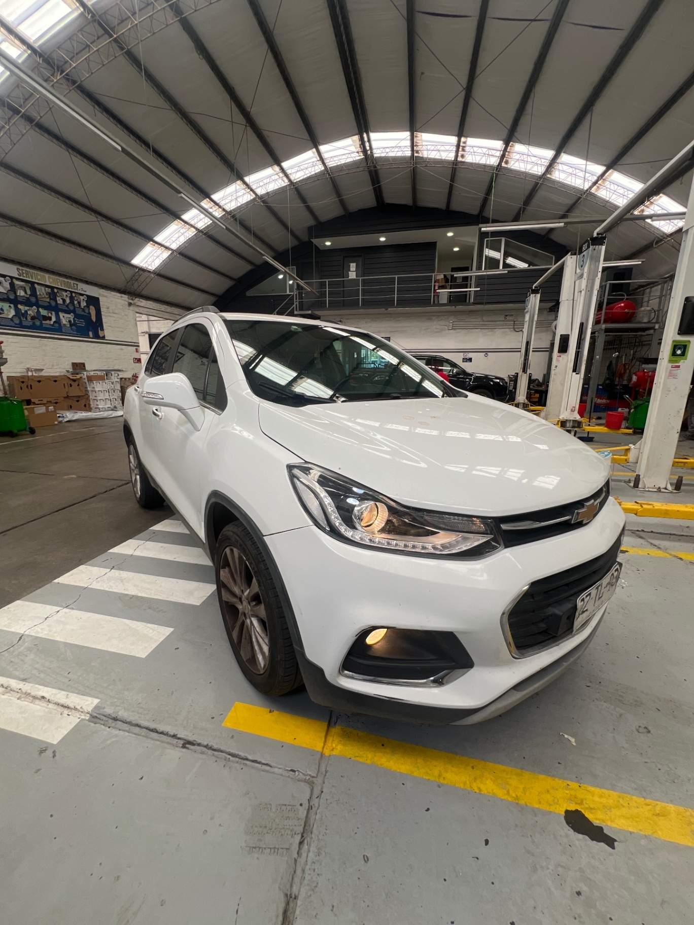 Station Wagon Chevrolet Tracker