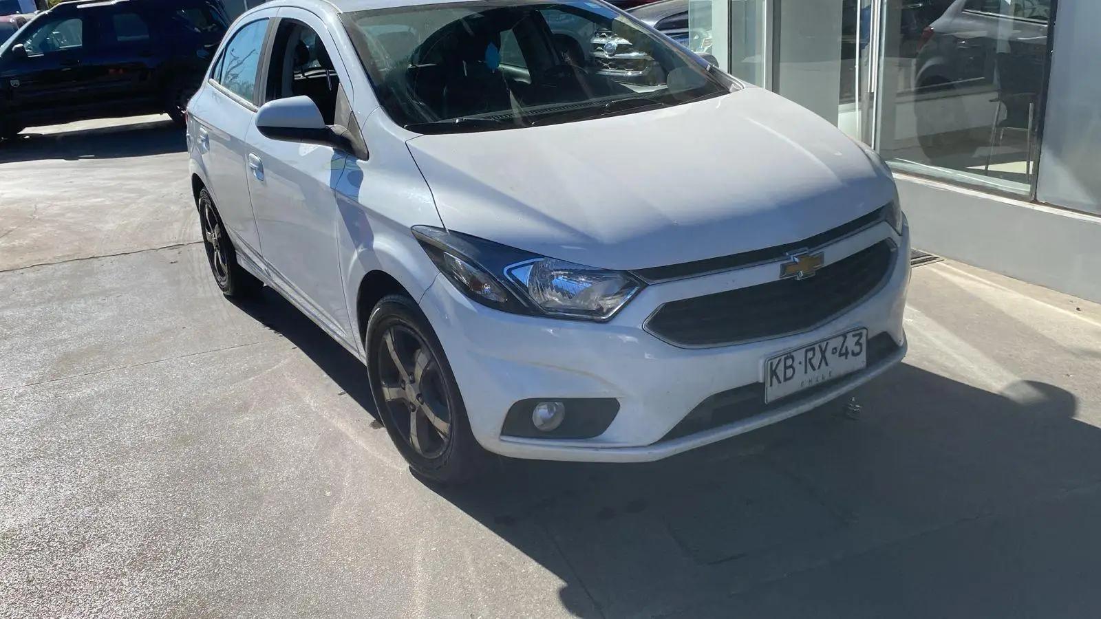 Automovil Chevrolet Onix Turbo