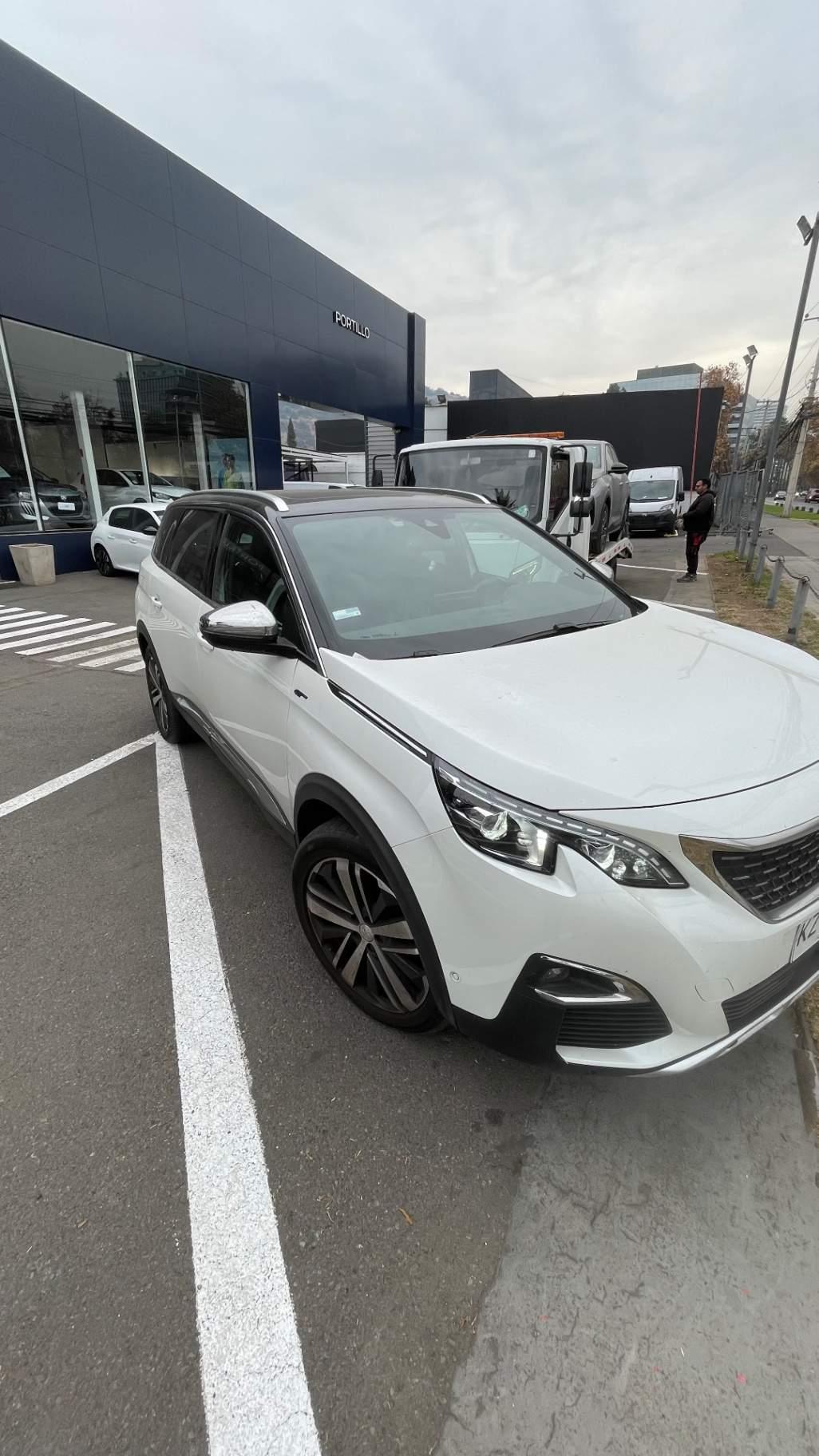 Suv Peugeot 5008