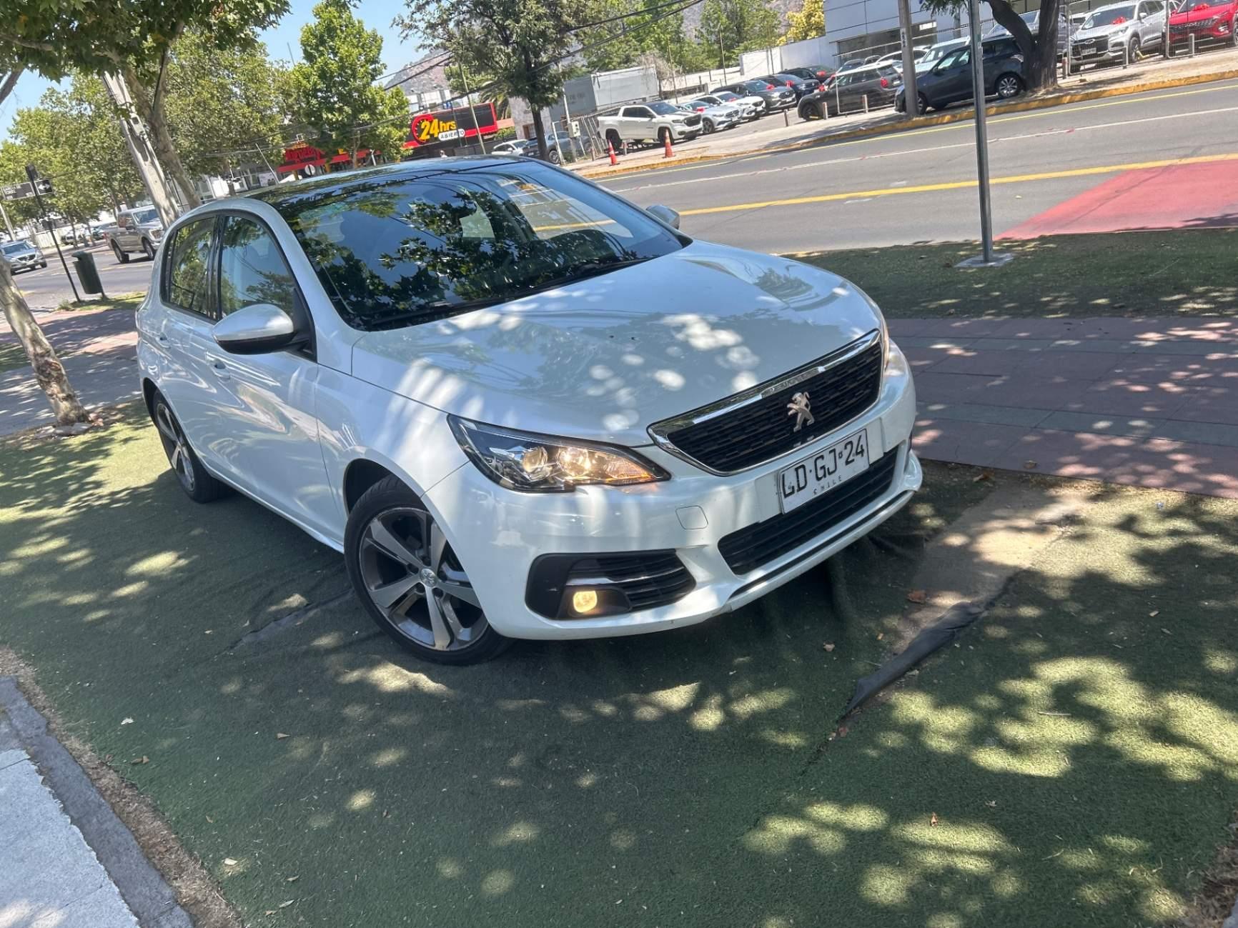 Automovil Peugeot 308