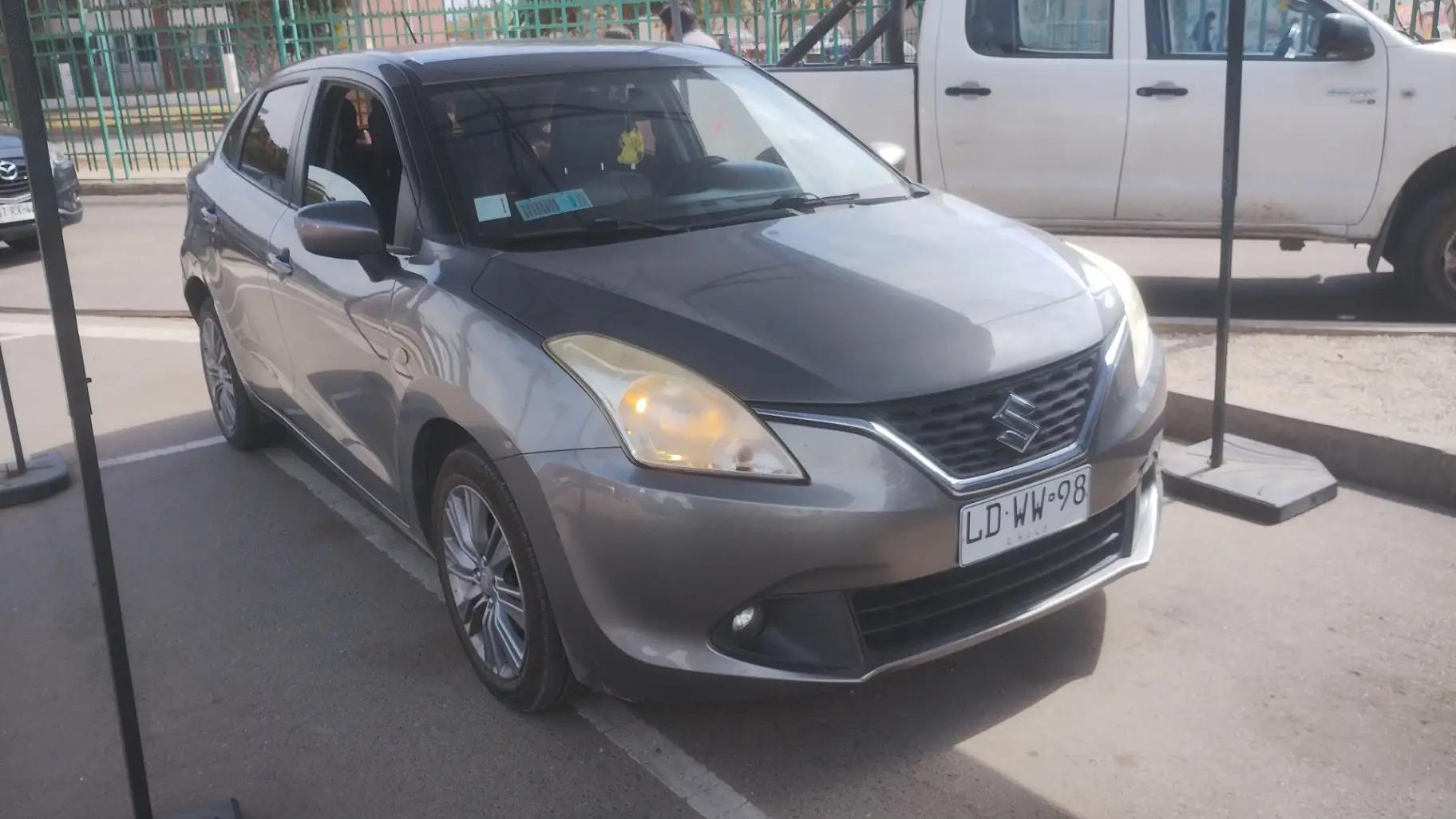 Automovil Suzuki Baleno