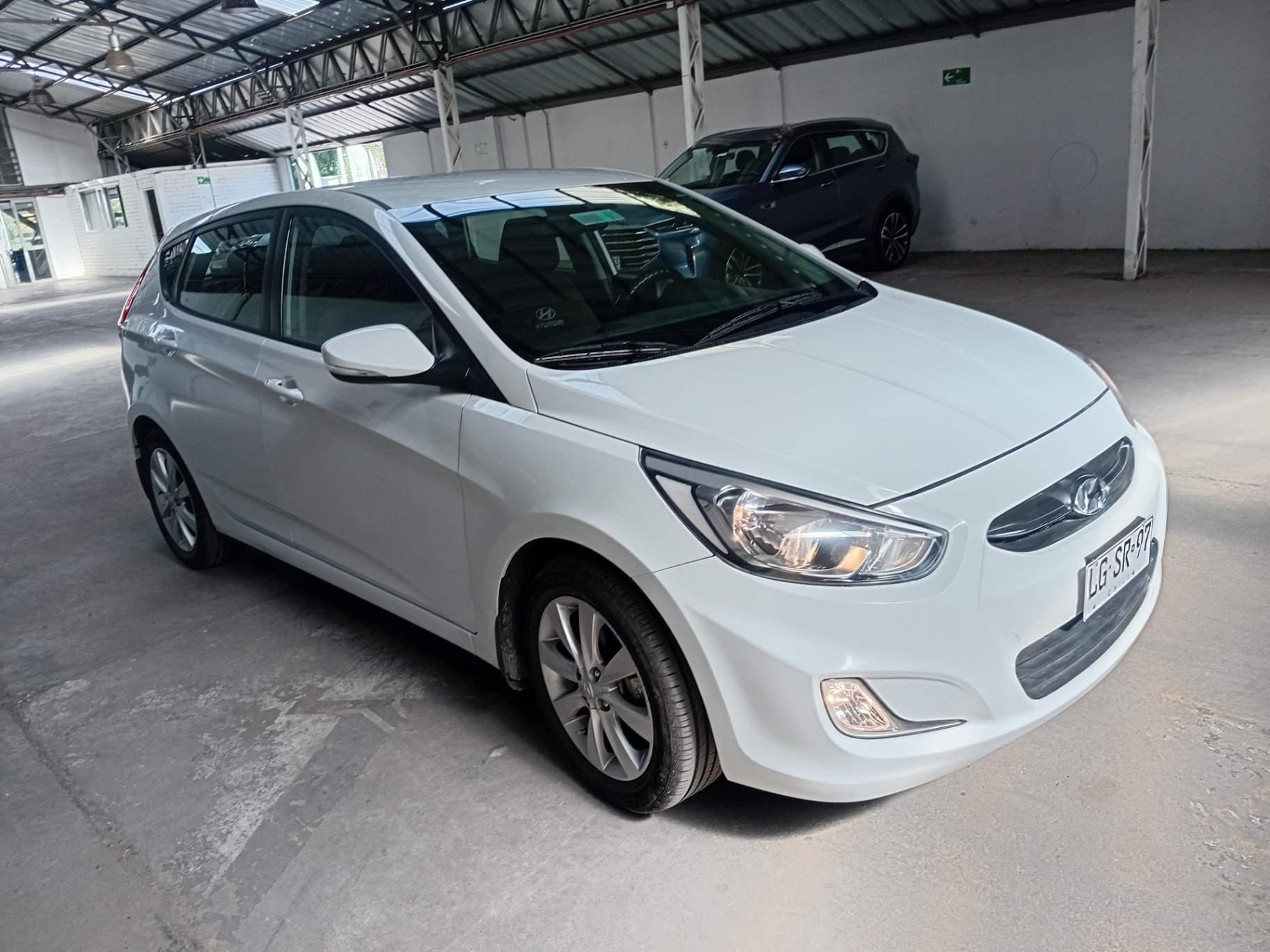 Hatchback Hyundai Accent