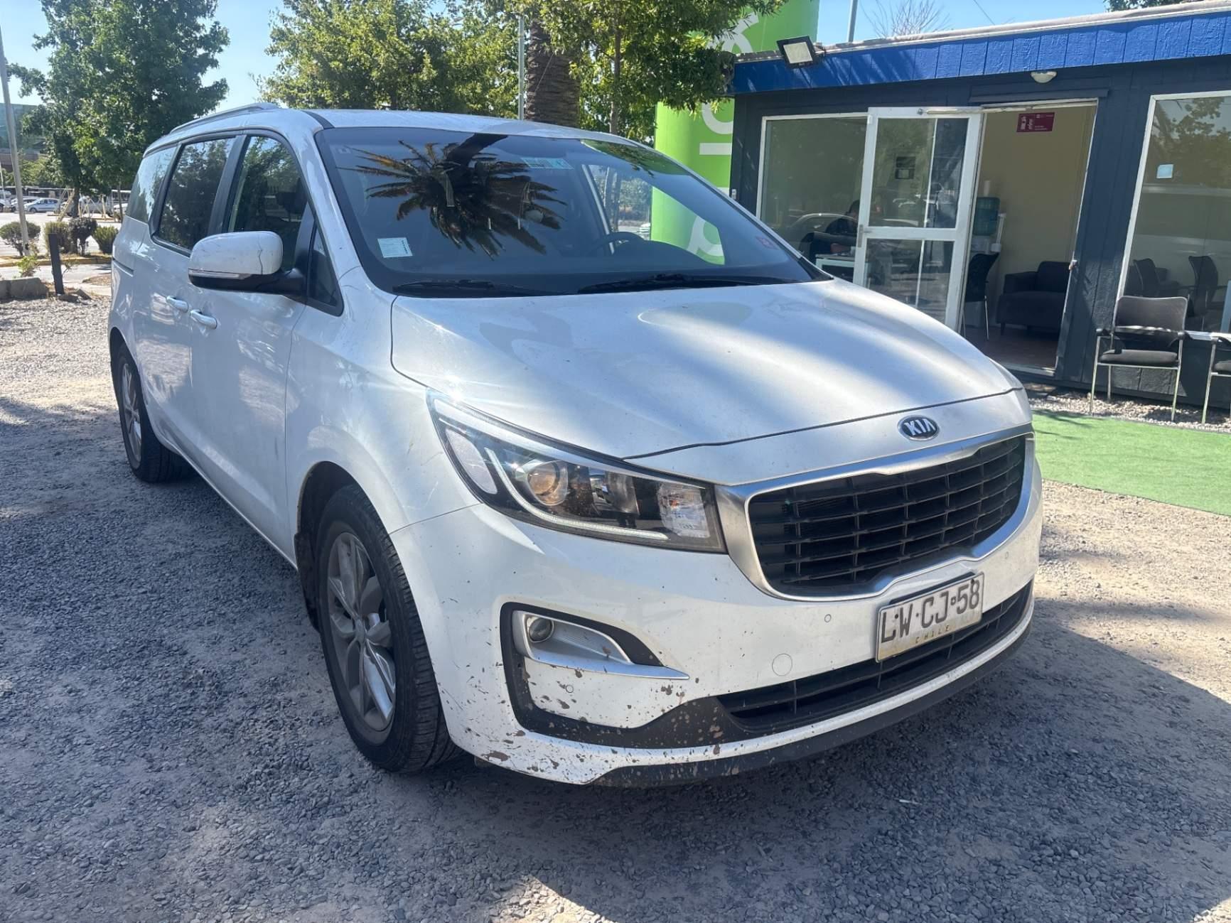Suv Kia Grand Carnival