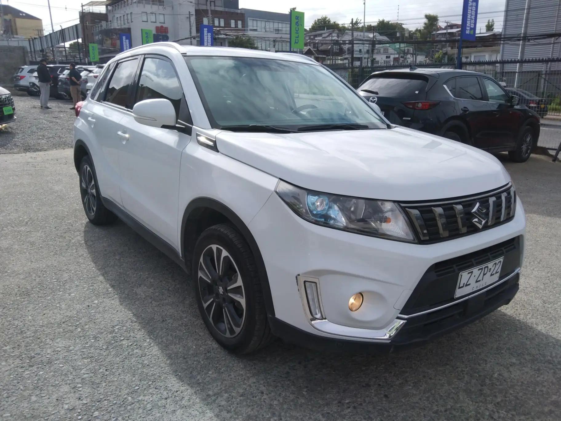 Station Wagon Suzuki Vitara