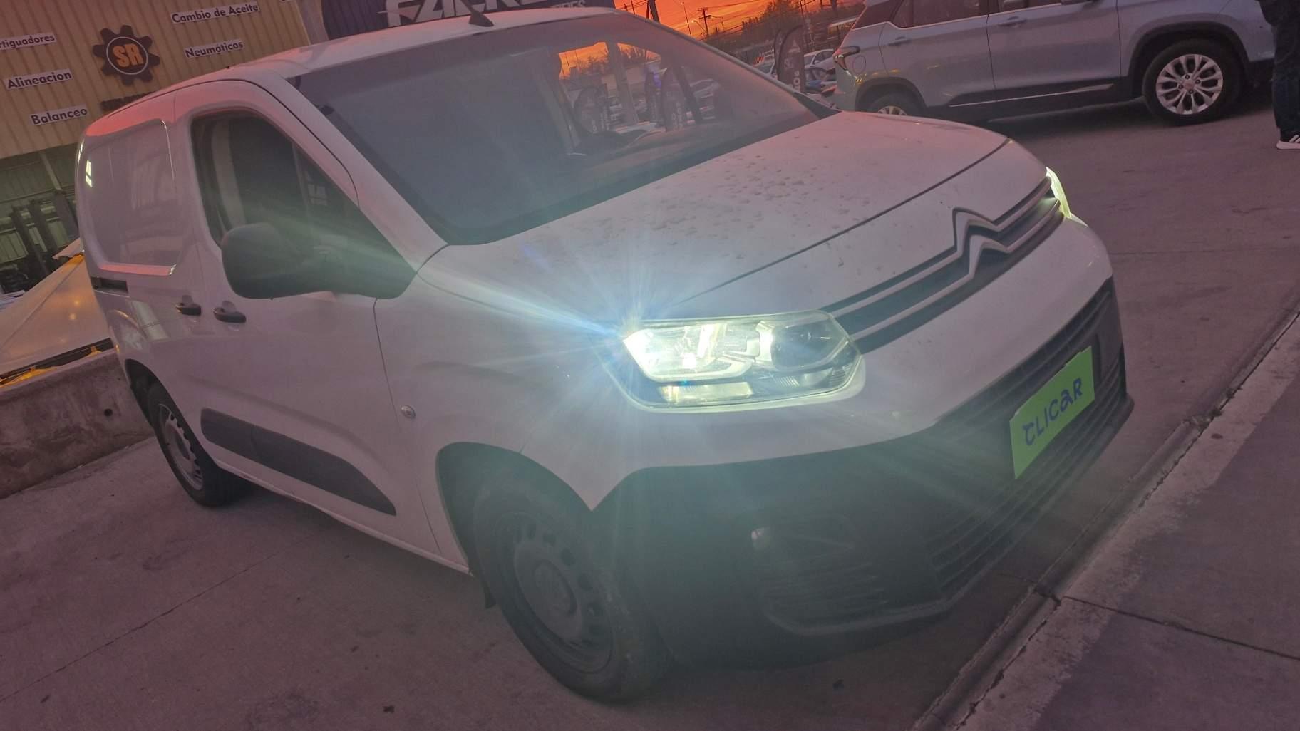 Furgon Citroen Berlingo