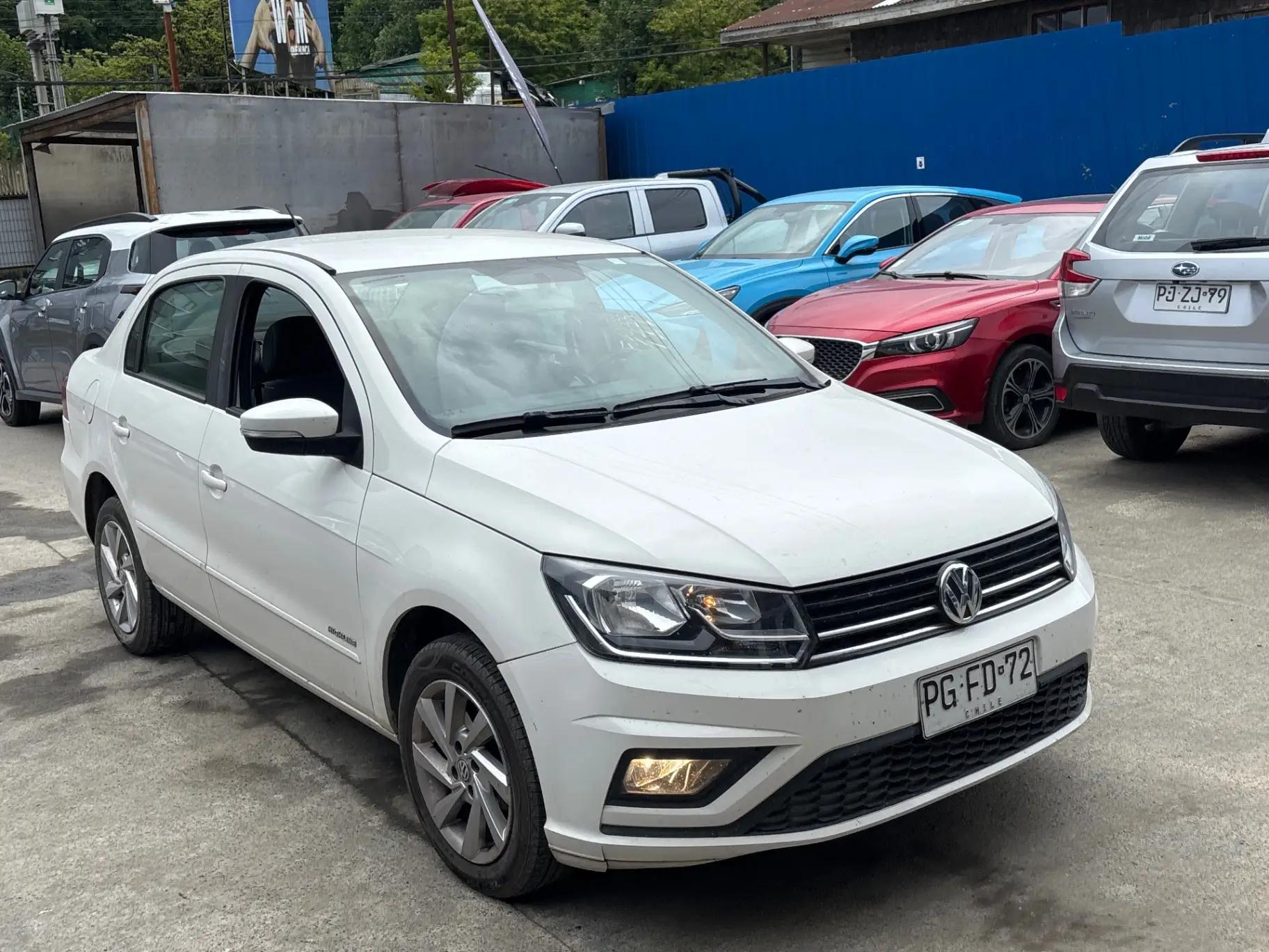 Automovil Volkswagen Voyage