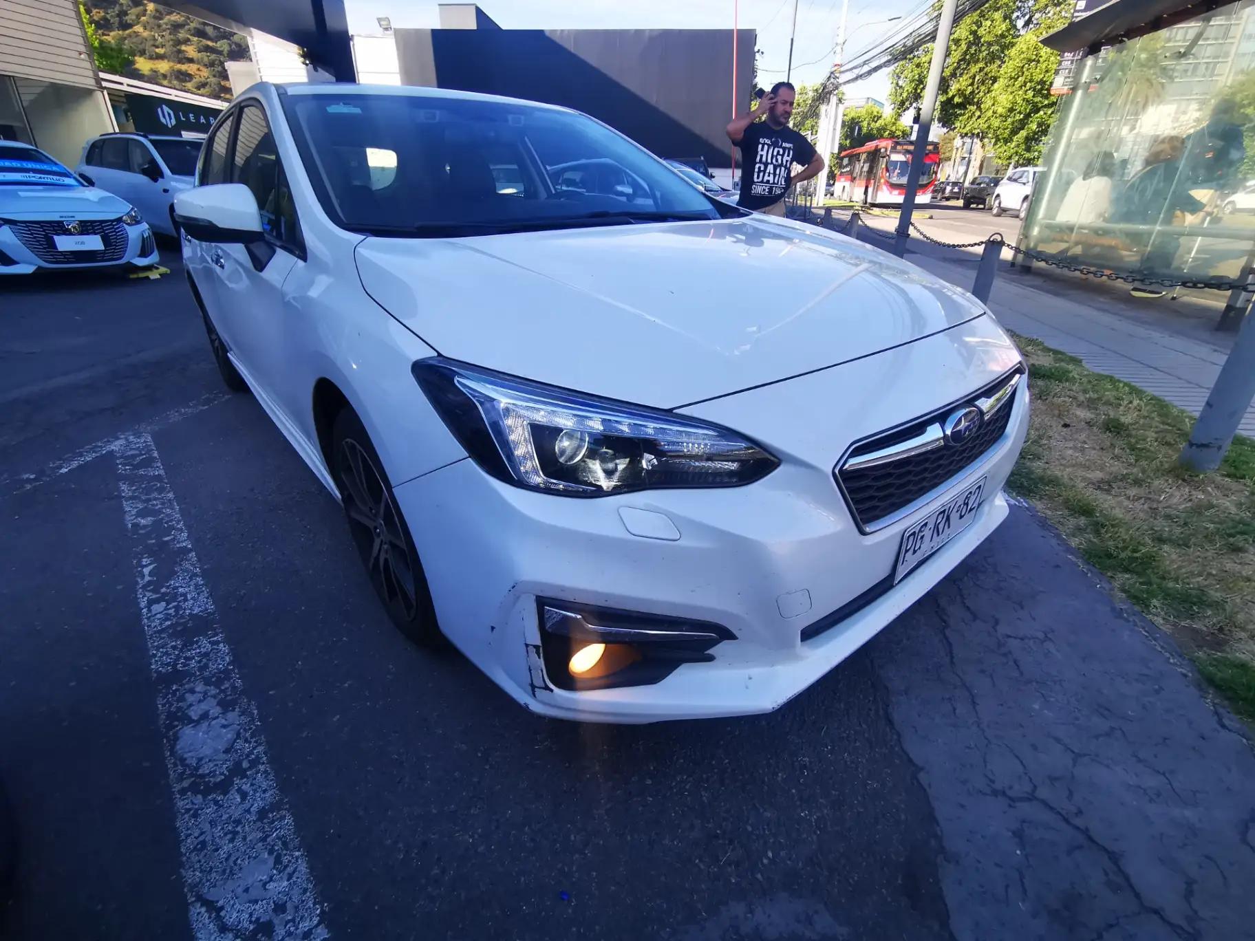 Station Wagon Subaru Impreza