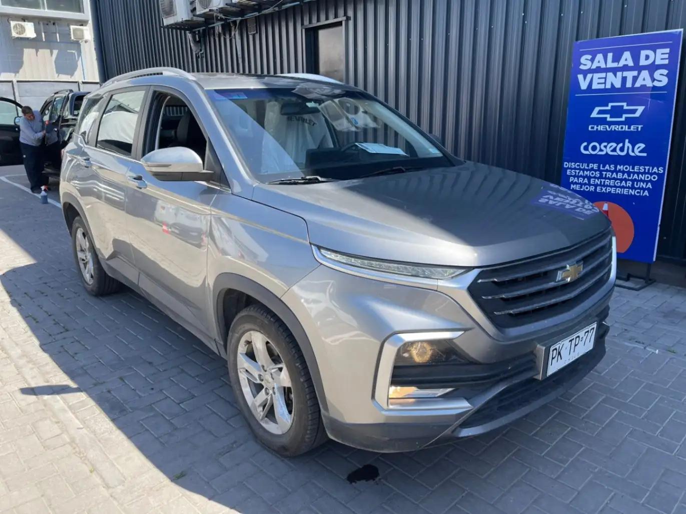 Station Wagon Chevrolet Captiva