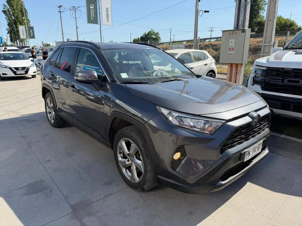 Station Wagon Toyota Rav 4