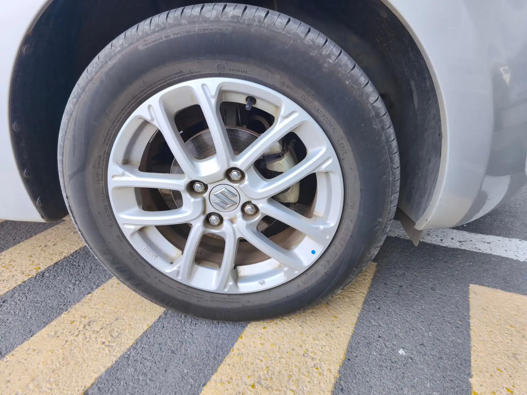 Automovil Suzuki Swift