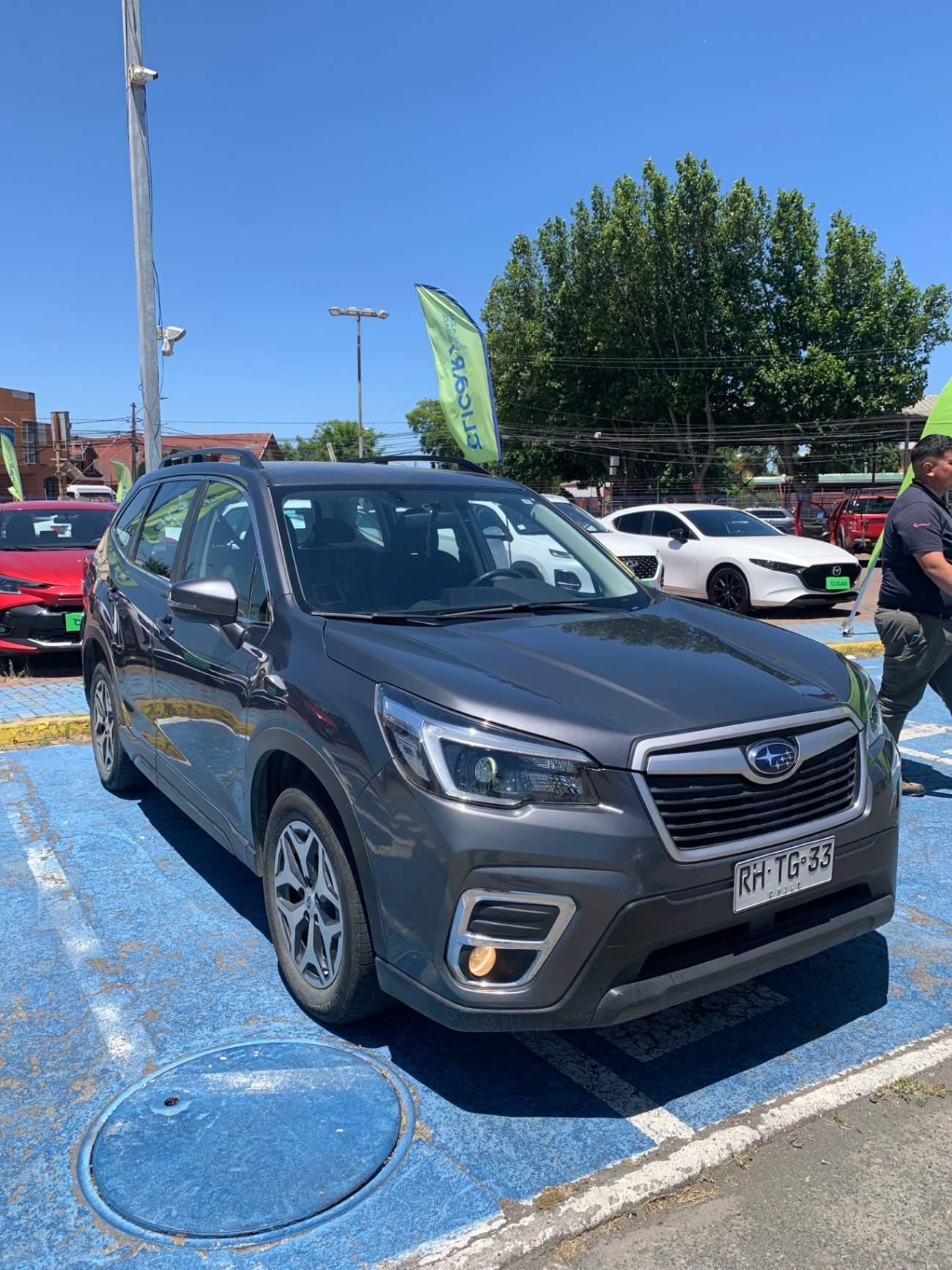 Station Wagon Subaru Forester