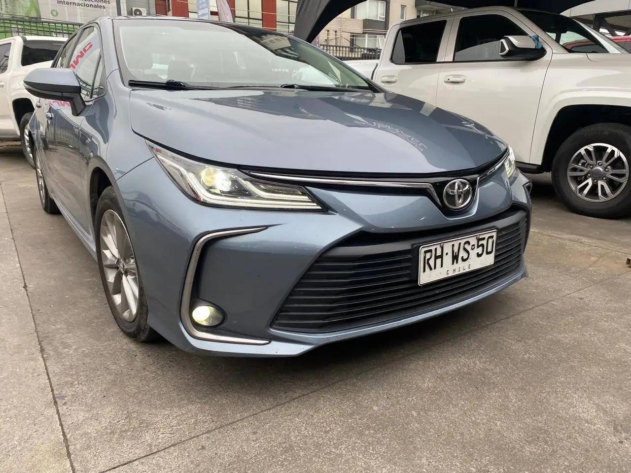 Automovil Toyota Corolla