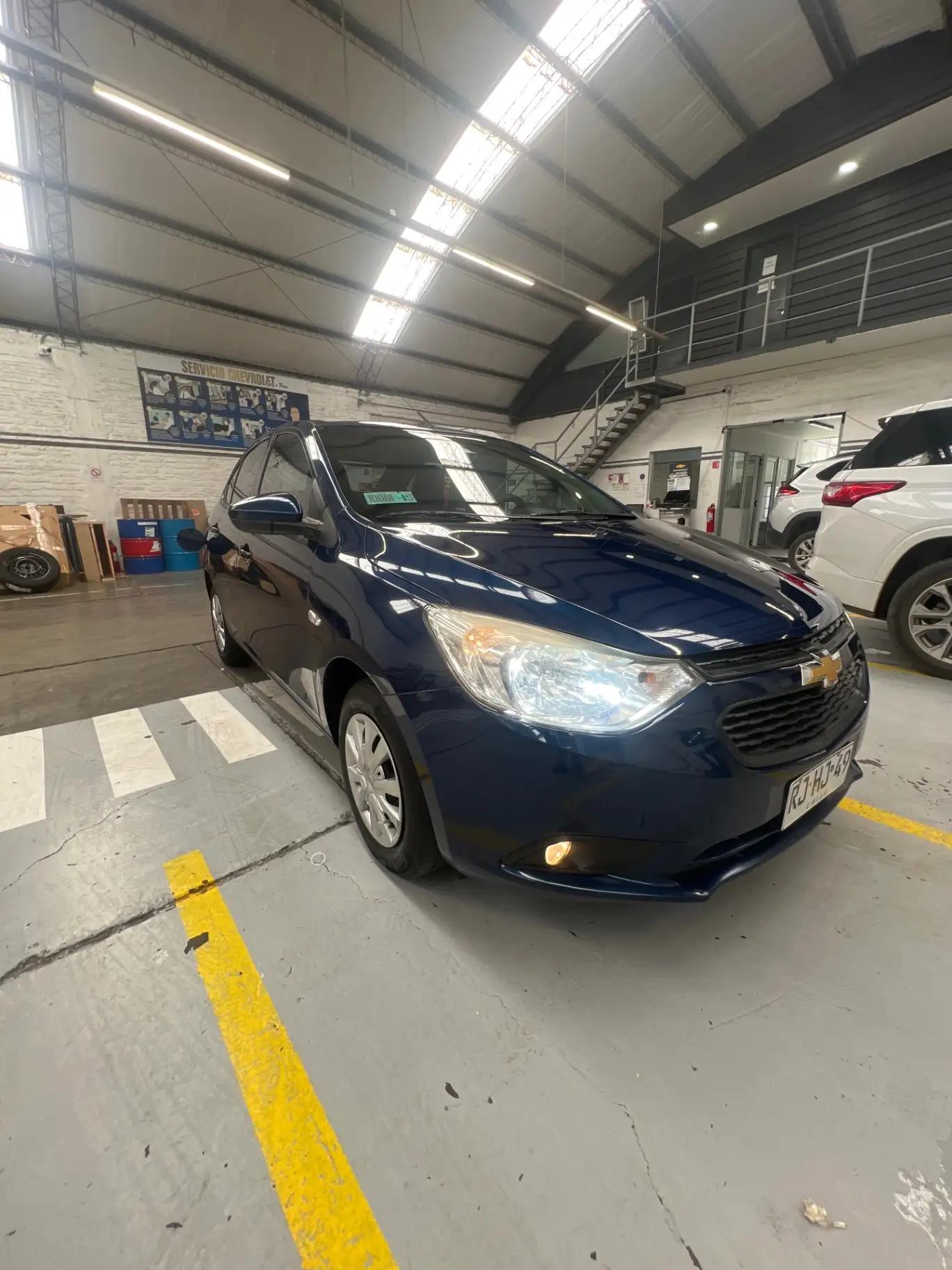 Sedan Chevrolet Sail