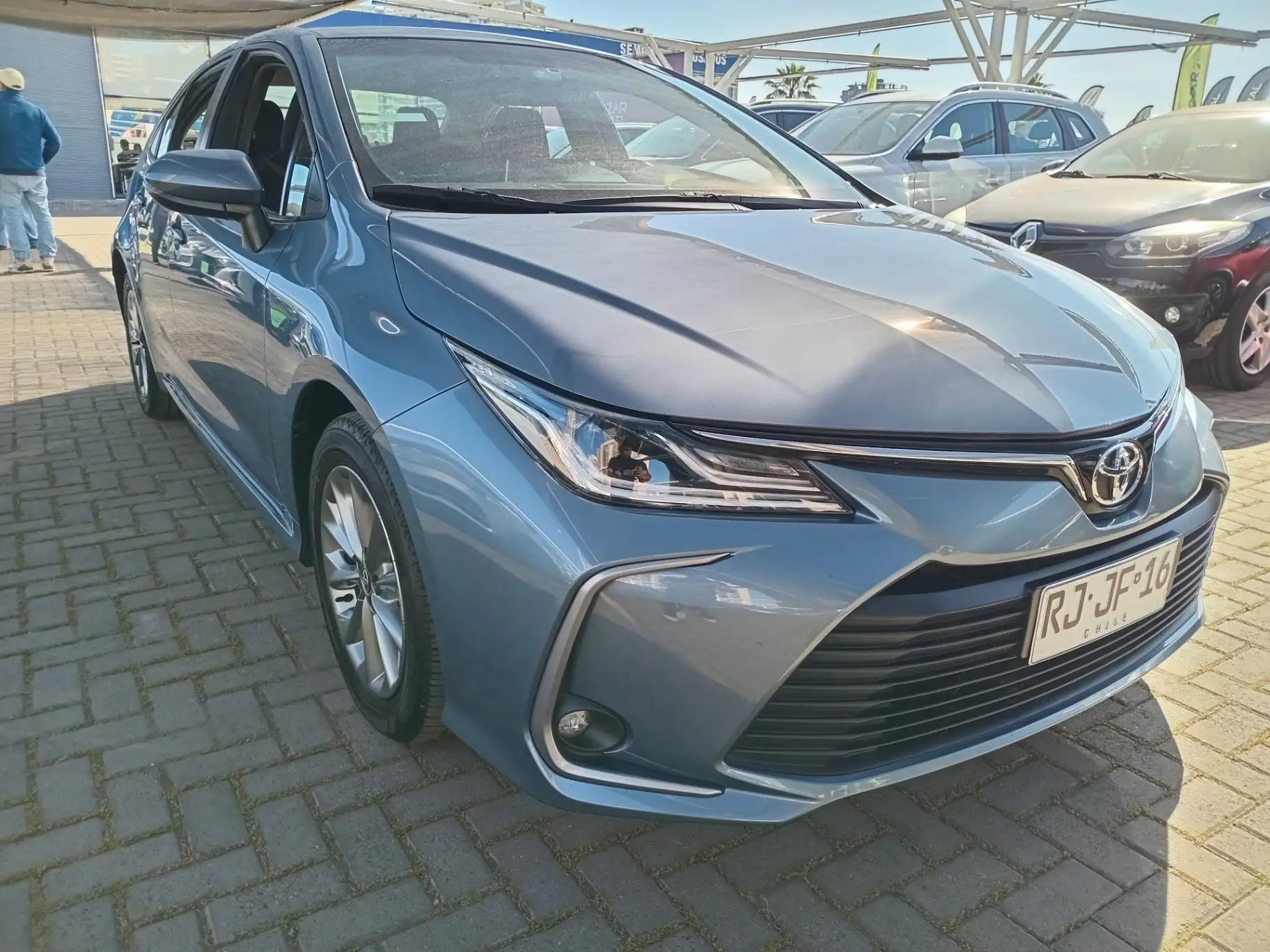 Automovil Toyota Corolla