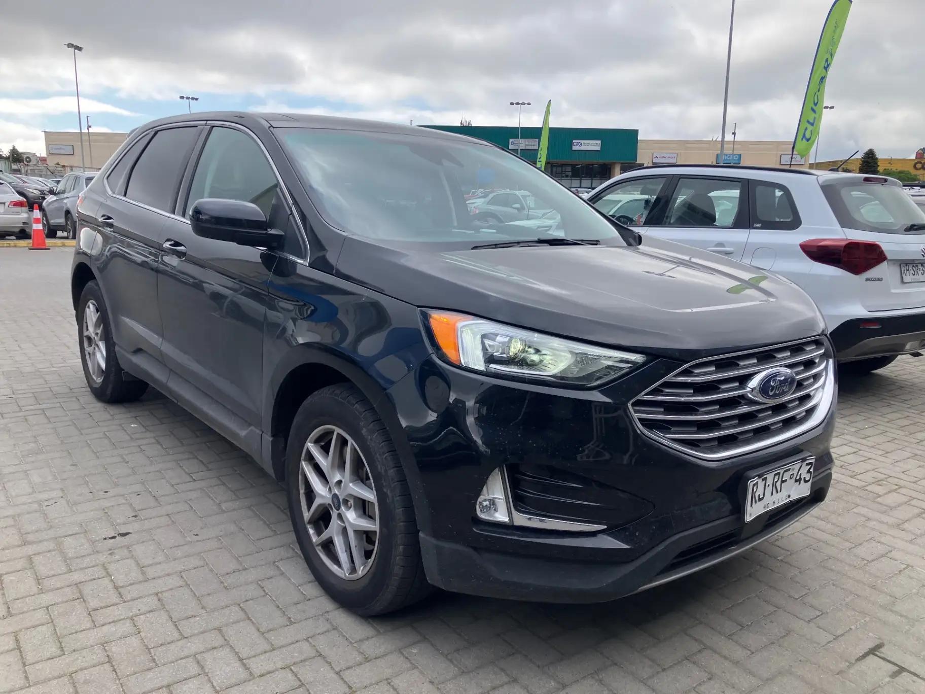 Station Wagon Ford Edge