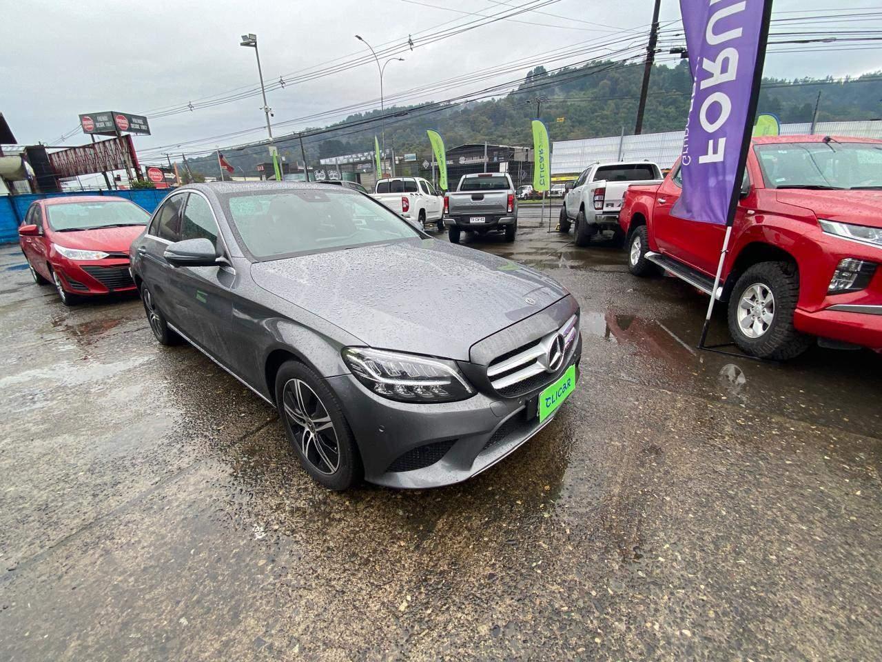Automovil Mercedes Benz C 200