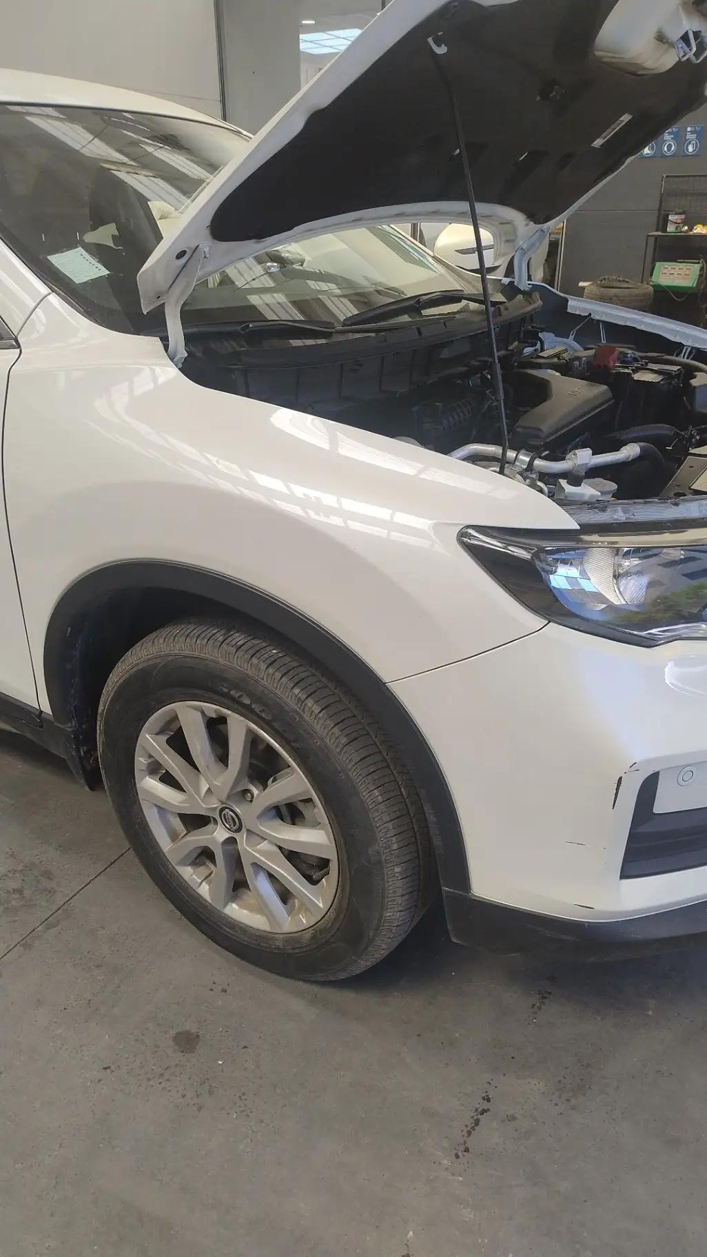 Station Wagon Nissan X-trail