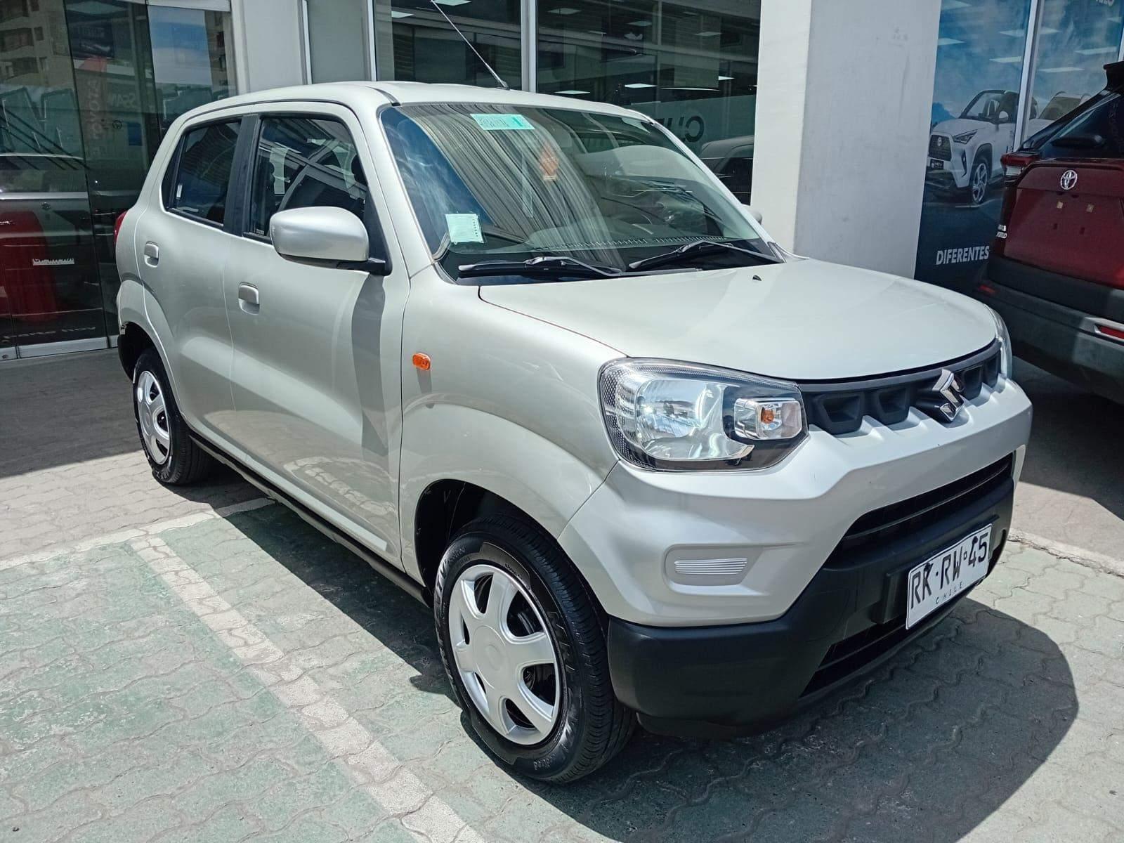 Automovil Suzuki Spresso