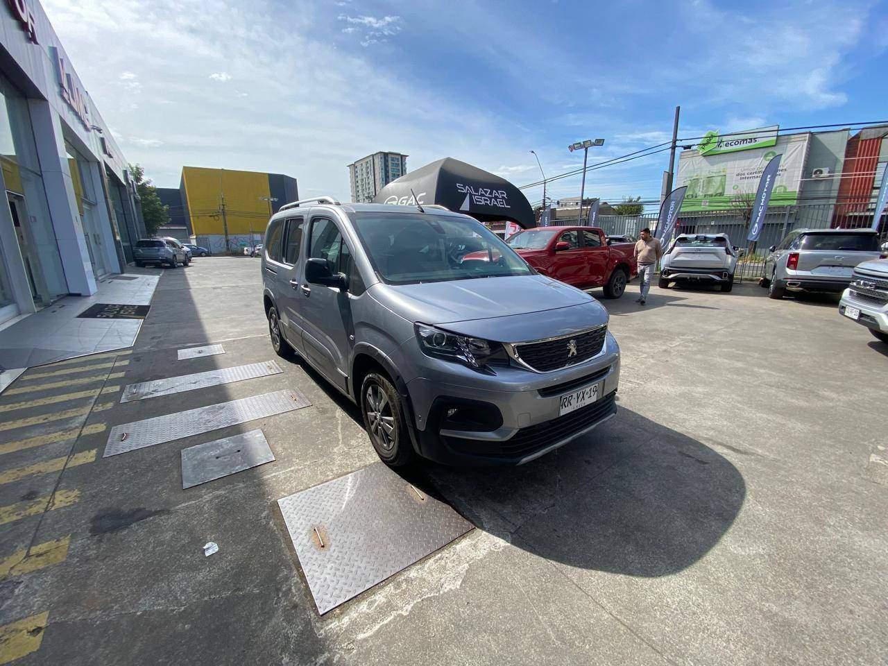 Station Wagon Peugeot Rifter