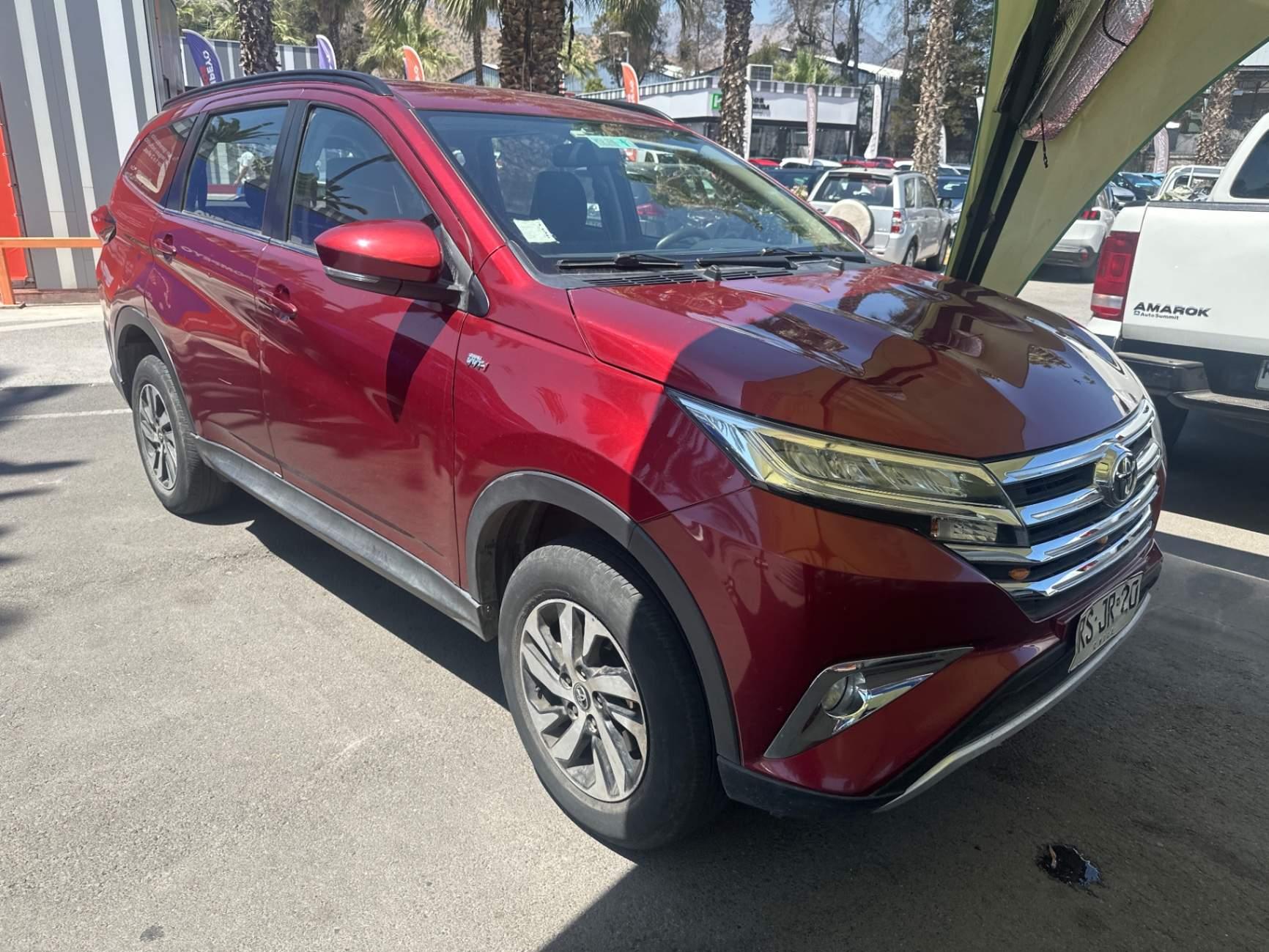 Station Wagon Toyota Rush