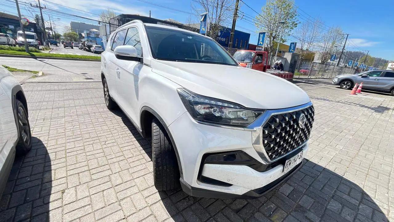 Station Wagon Ssangyong Rexton