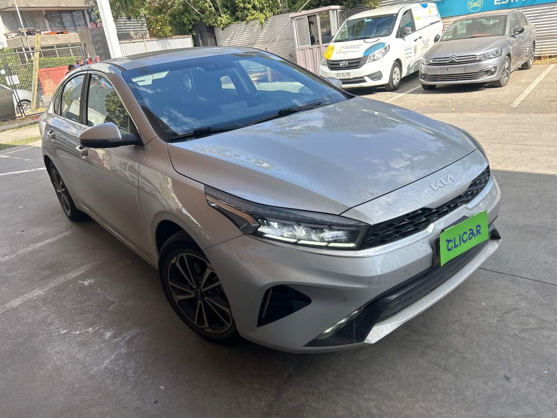 Automovil Kia Cerato