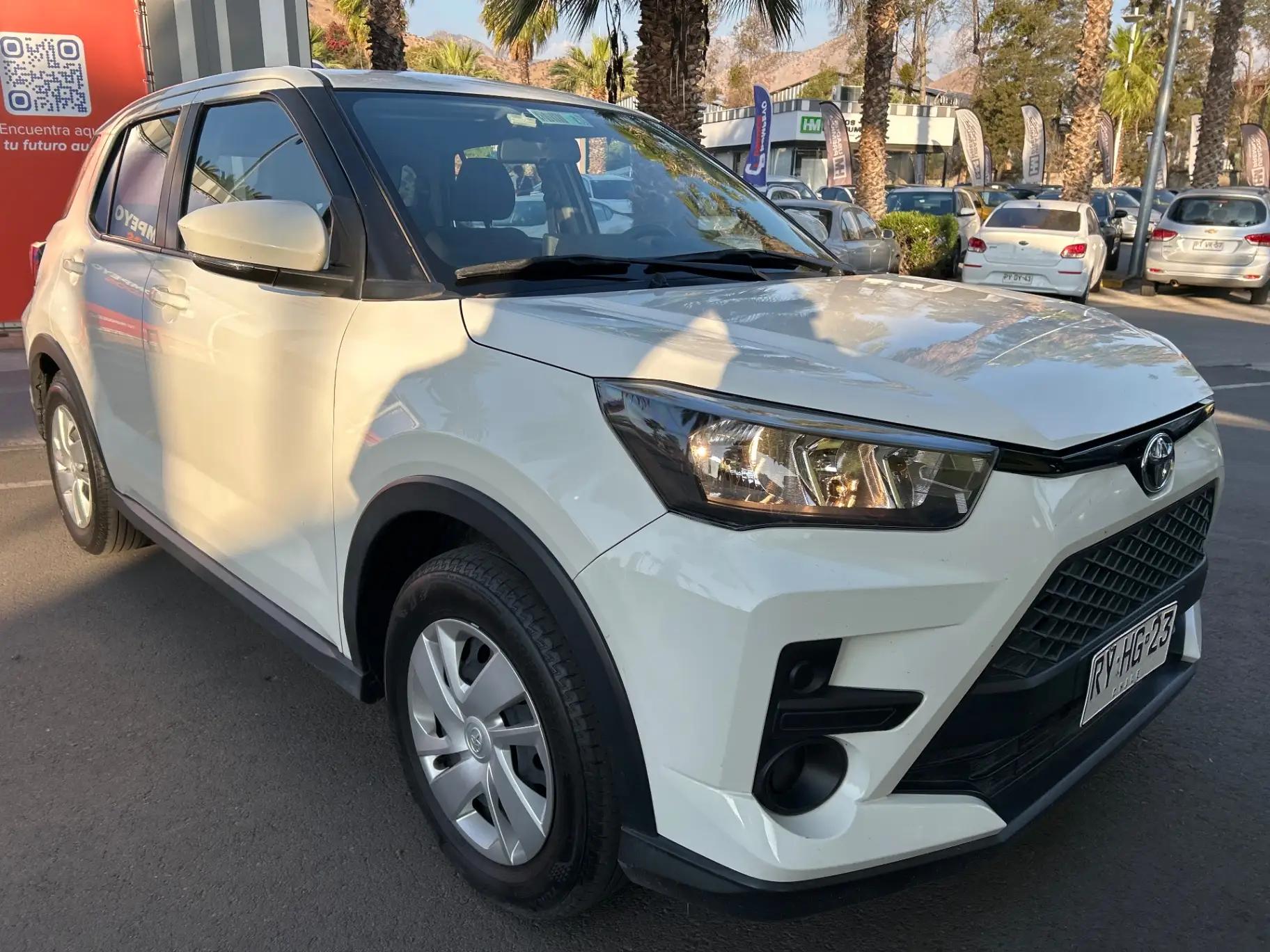 Station Wagon Toyota Raize