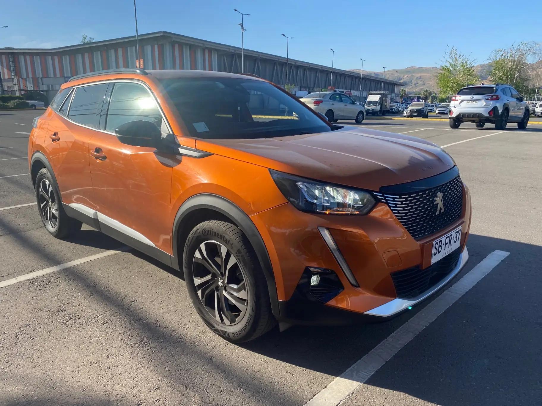 Station Wagon Peugeot 2008