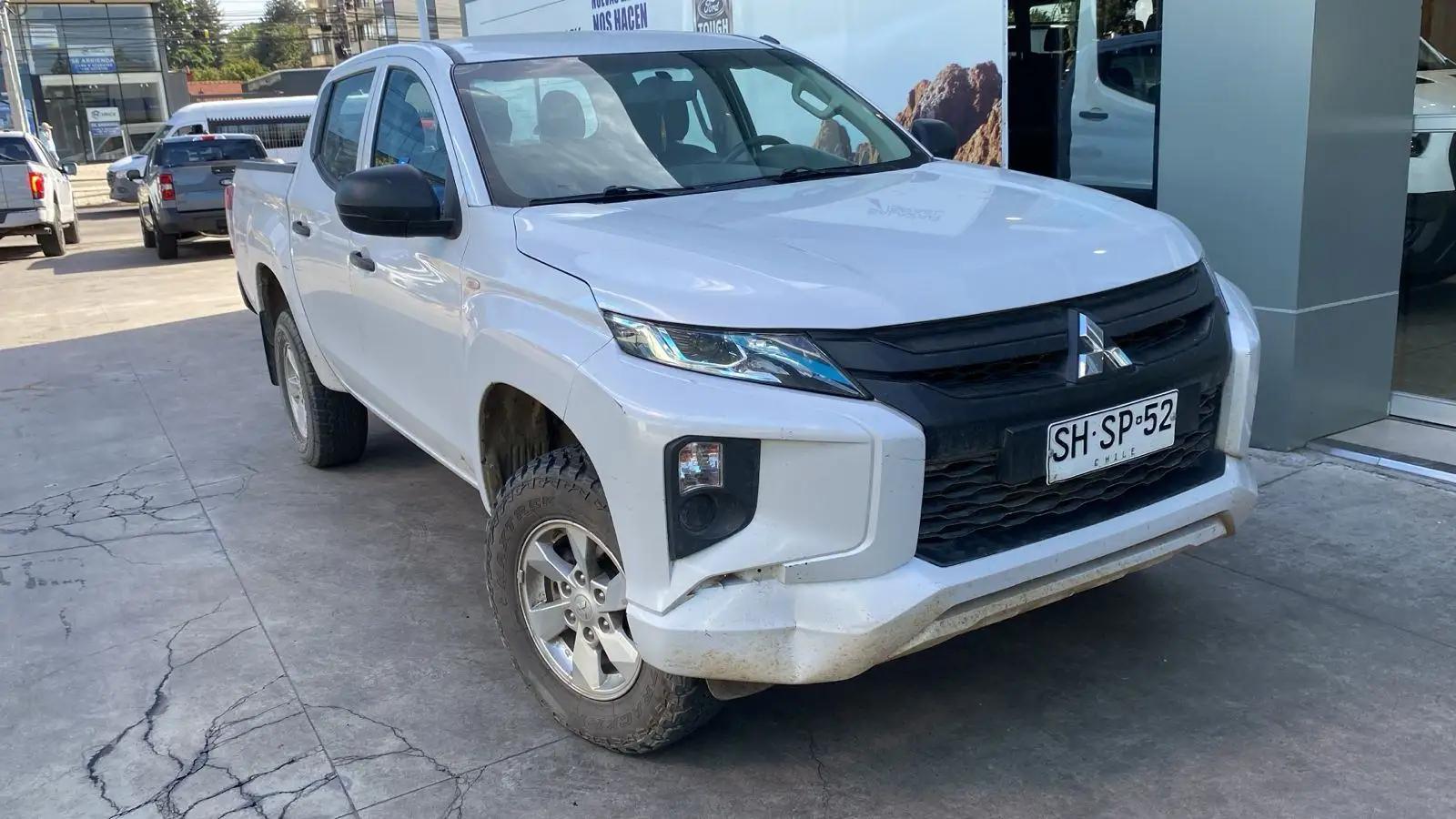 Camioneta Mitsubishi L200