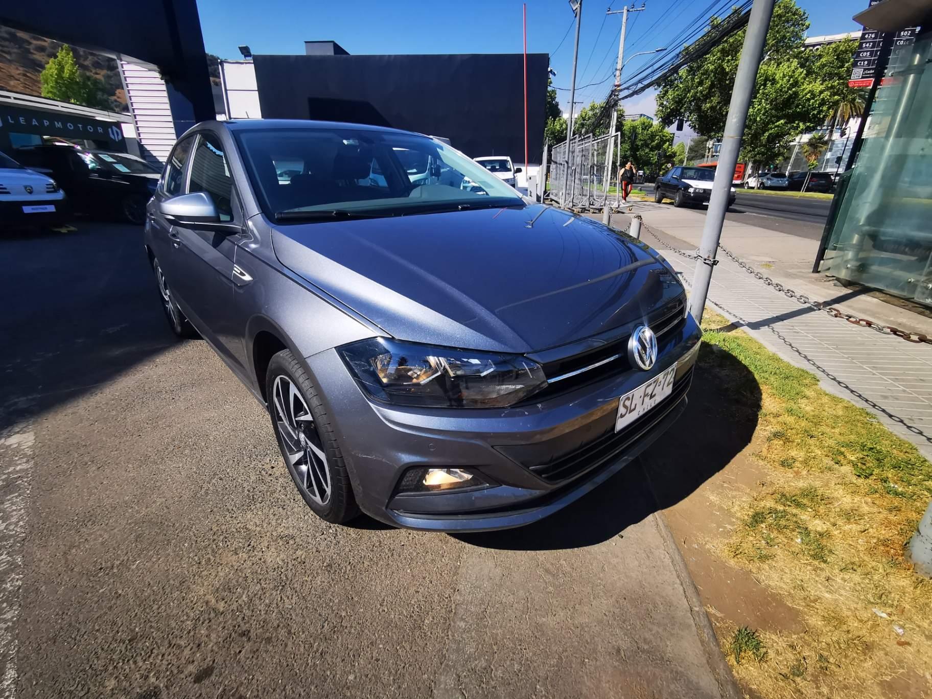 Automovil Volkswagen Polo