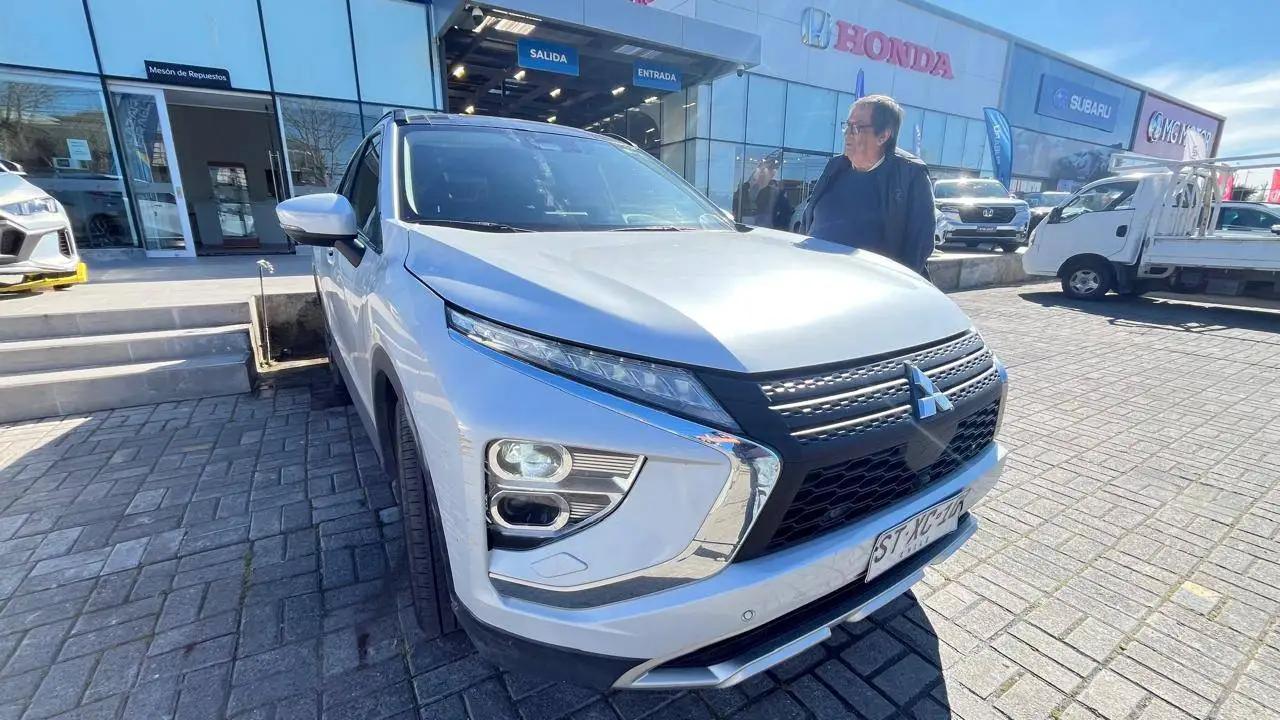 Station Wagon Mitsubishi Eclipse Cross