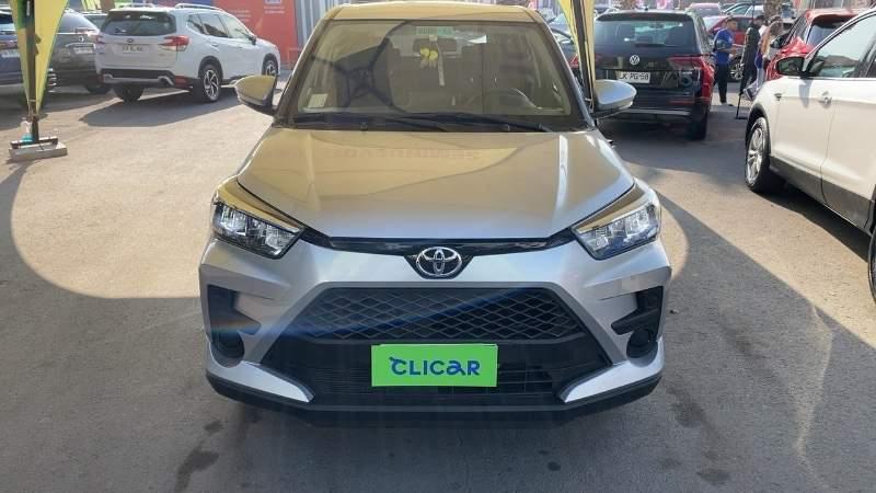 Suv Toyota Raize