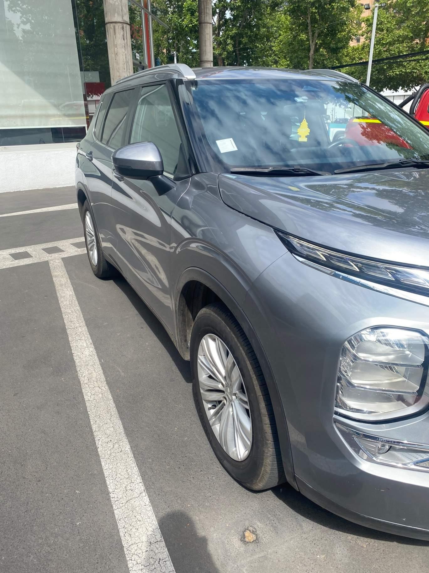 Suv Mitsubishi Outlander