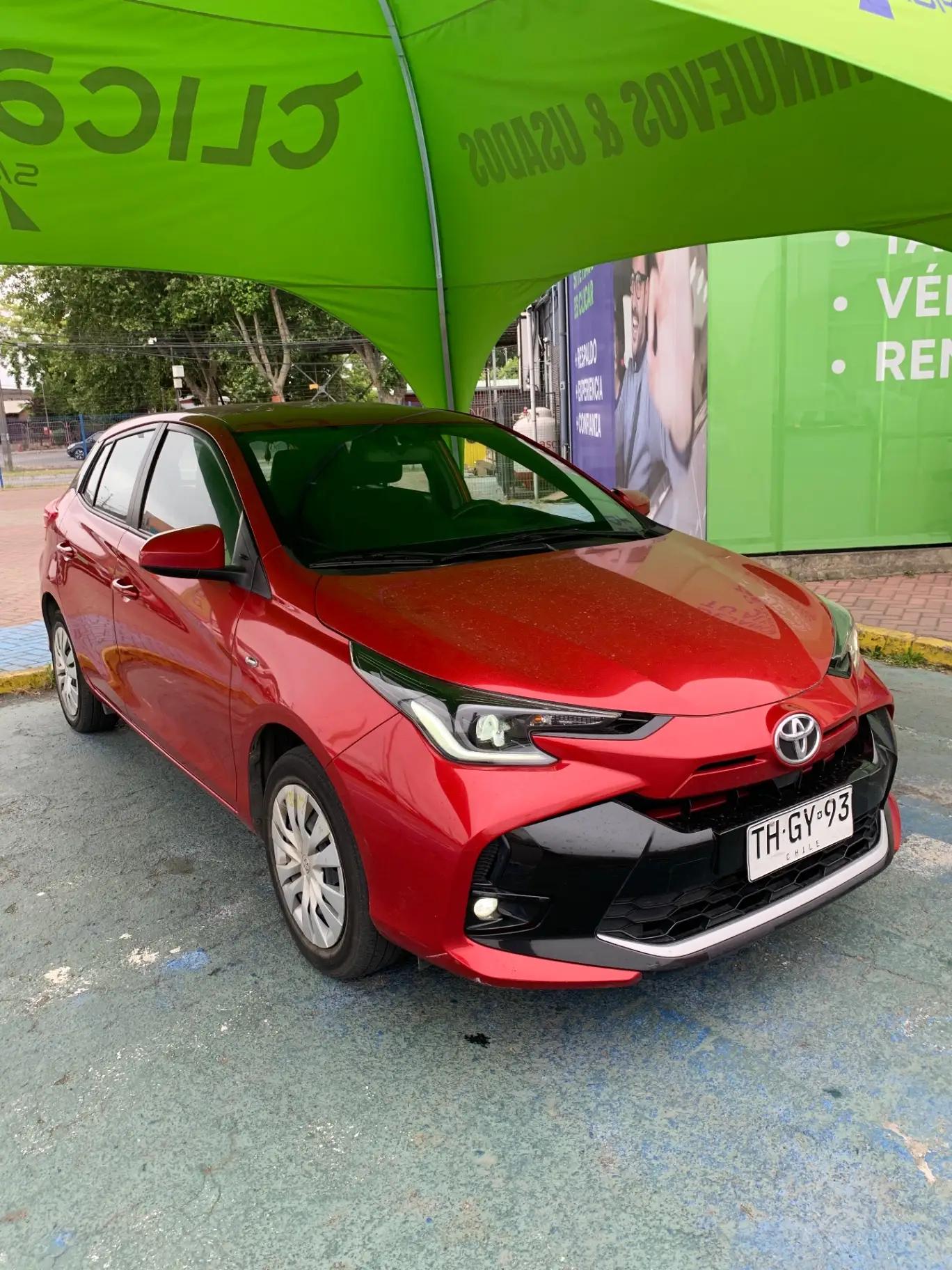 Automovil Toyota Yaris