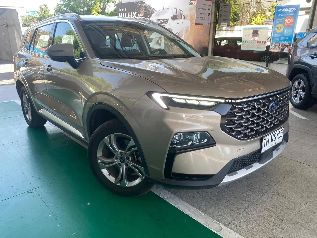 Station Wagon Ford New Territory