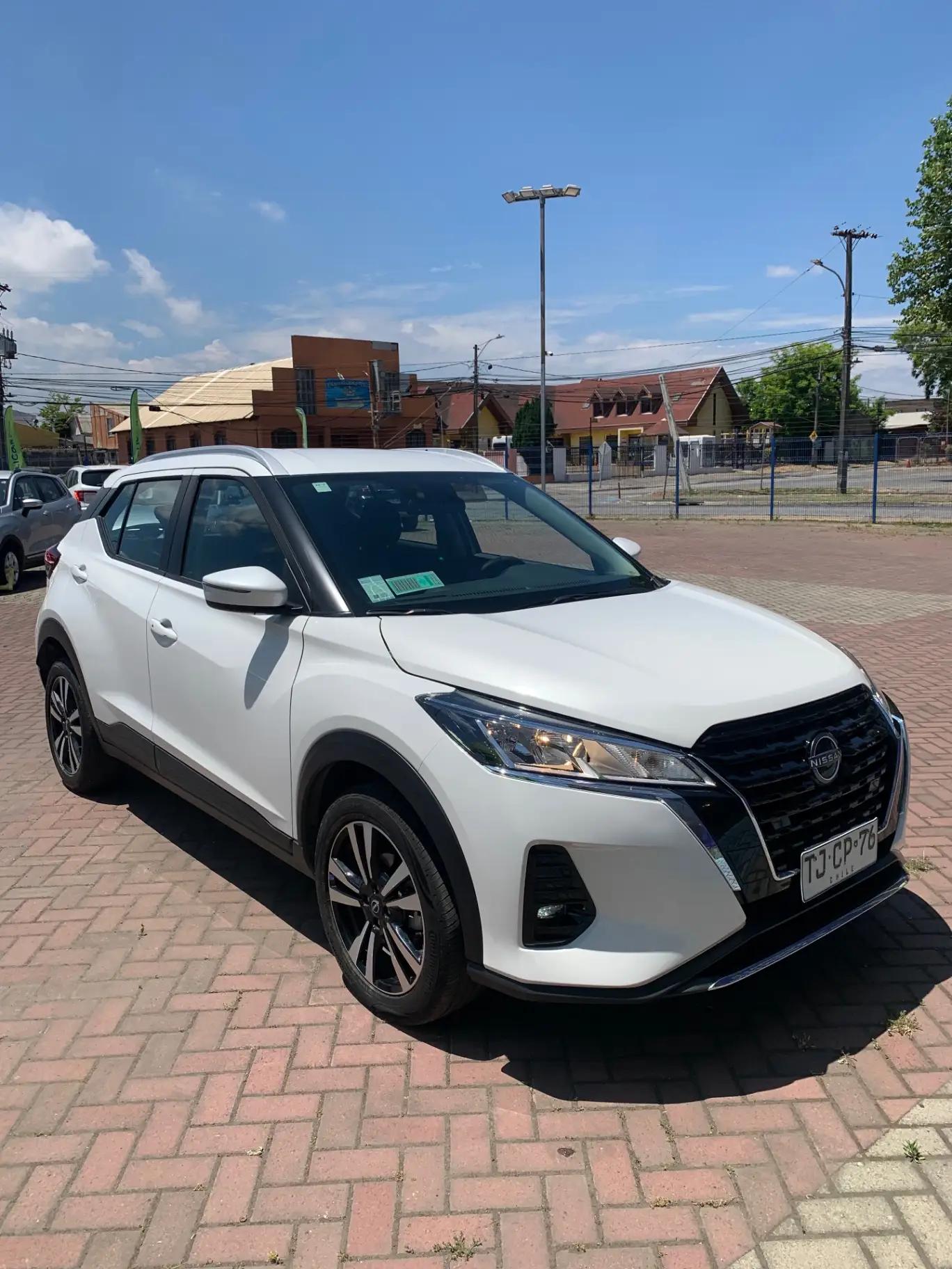 Station Wagon Nissan Kicks