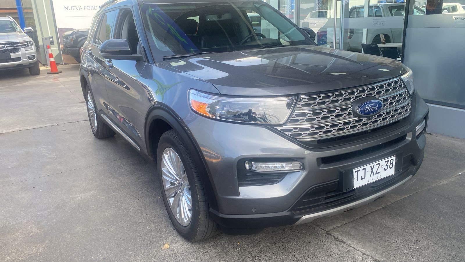 Station Wagon Ford Explorer