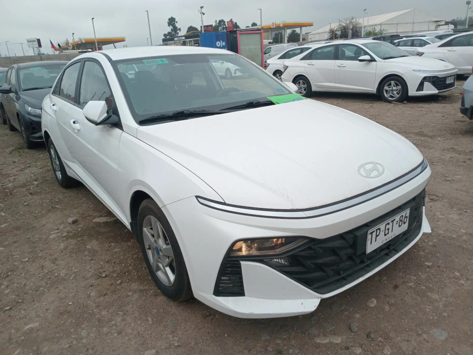 Automovil Hyundai Accent