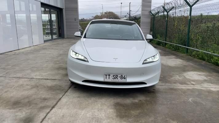 Automovil Tesla Model 3