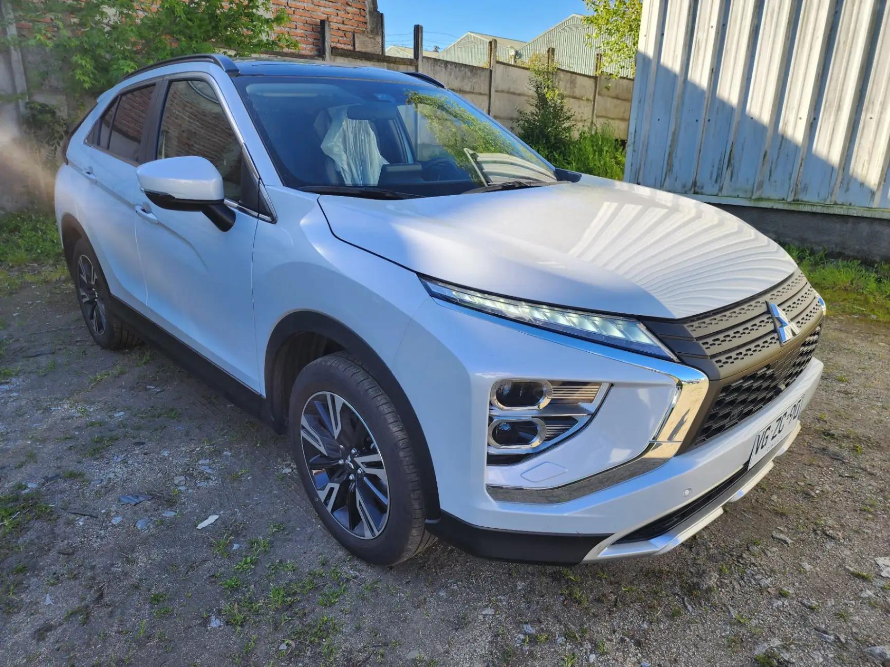 Station Wagon Mitsubishi Eclipse Cross