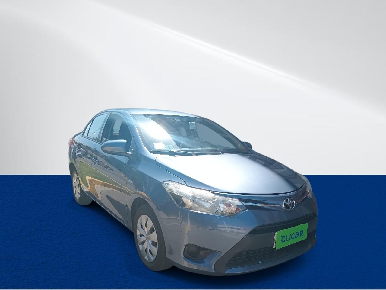 Automovil Toyota Yaris