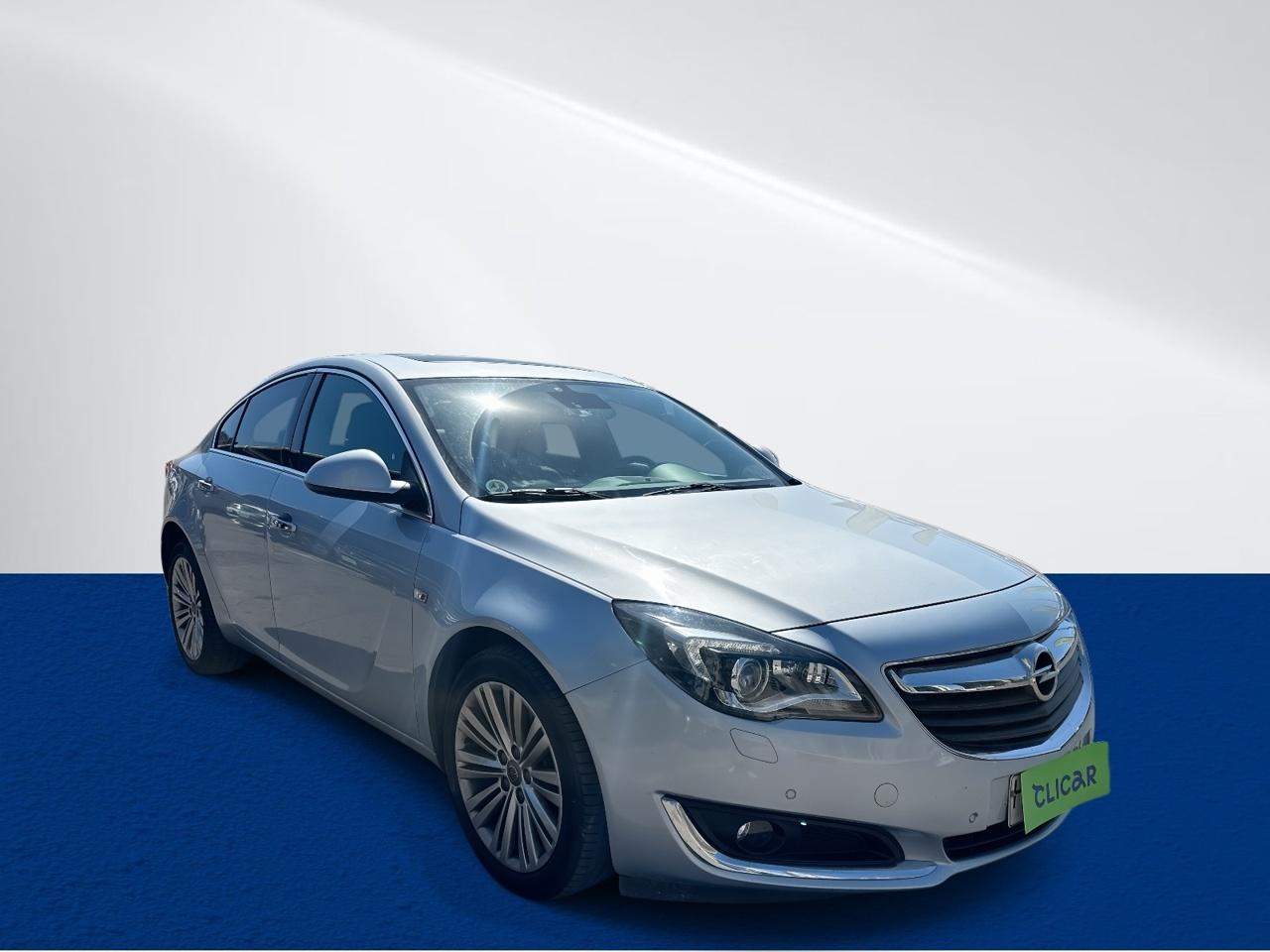 Sedan Opel Insignia