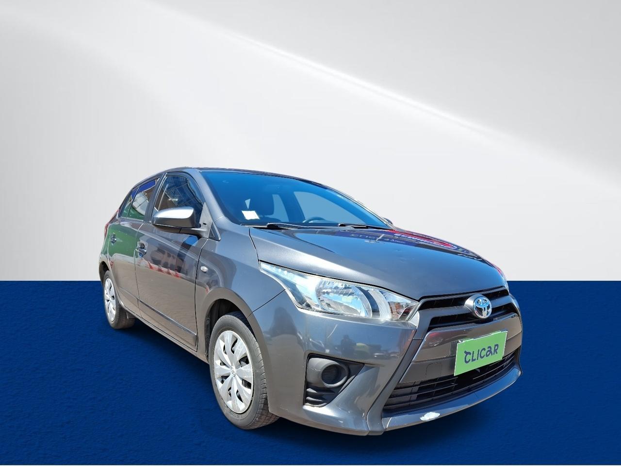 Automovil Toyota Yaris