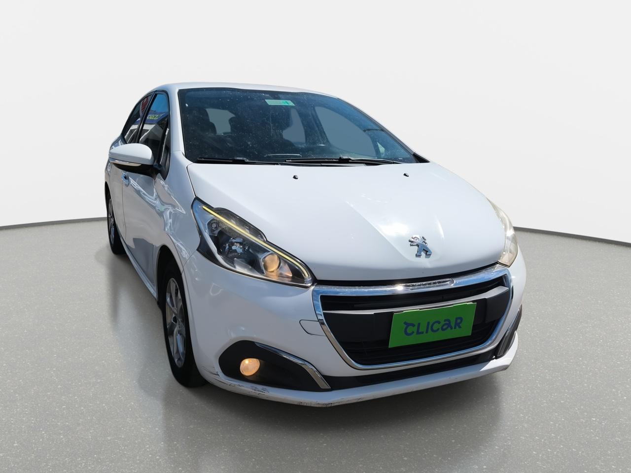 Hatchback Peugeot 208